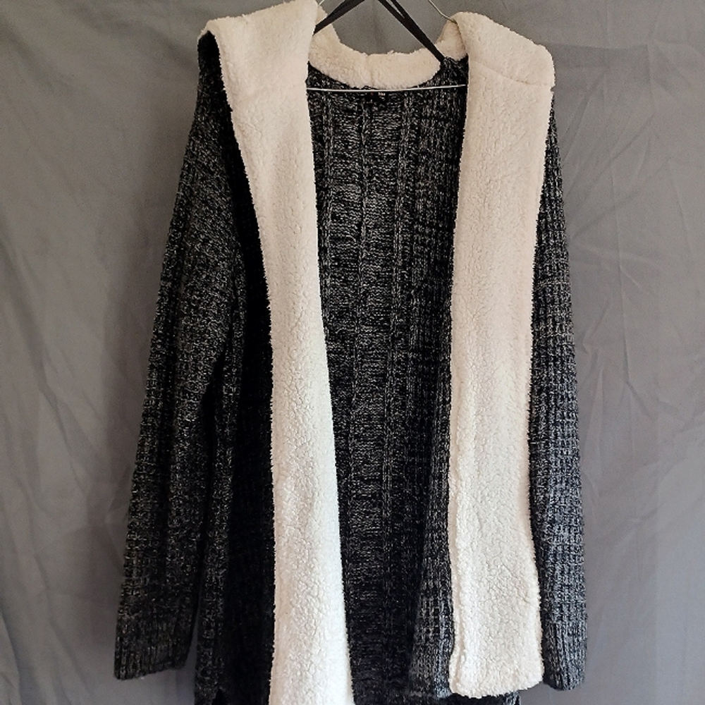 Lety & Me Nola Sherpa Trim Cardigan, Size L, Black & White